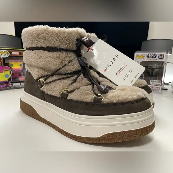 Pajar Janie Waterproof Cold Weather Made In Canada Women's Size 10 Pull On Boot - Picture 2 of 10